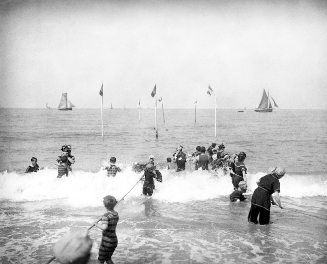 THE HISTORY OF SEA BATHING